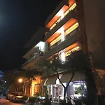 Segas ホテル 2*