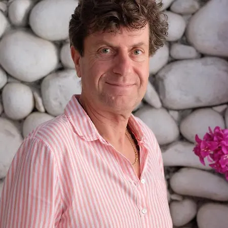 Segas Szálloda